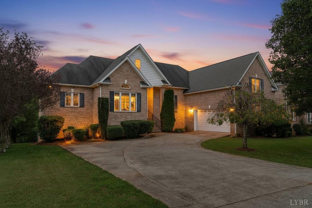 2327 COLBY DRIVE, Forest, VA 24551