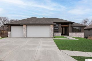 19028 Sycamore Drive, Gretna, NE 68028