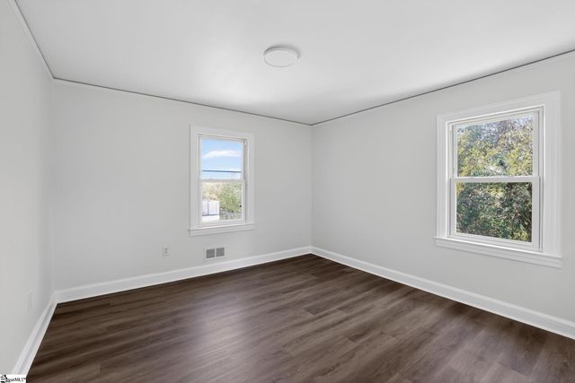 23 Springfield Avenue, Greenville, SC 29611