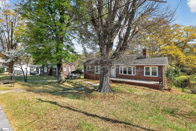 23 Springfield Avenue, Greenville, SC 29611