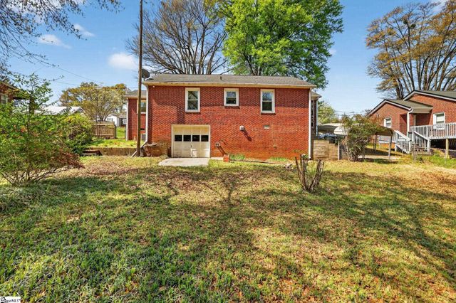 23 Springfield Avenue, Greenville, SC 29611