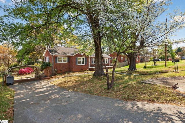 23 Springfield Avenue, Greenville, SC 29611