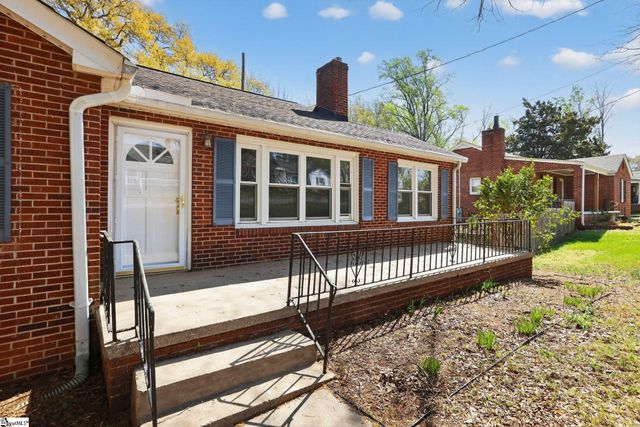 23 Springfield Avenue, Greenville, SC 29611