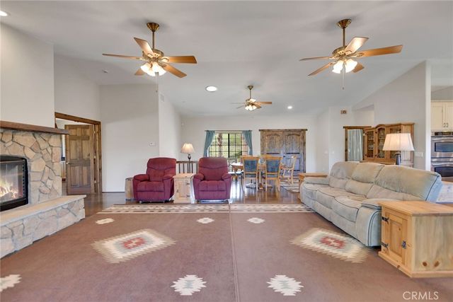 32068 Anna Marie Lane, Bonsall, CA 92003