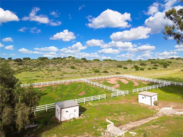 32068 Anna Marie Lane, Bonsall, CA 92003
