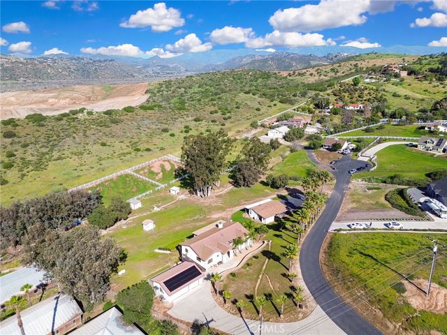 32068 Anna Marie Lane, Bonsall, CA 92003