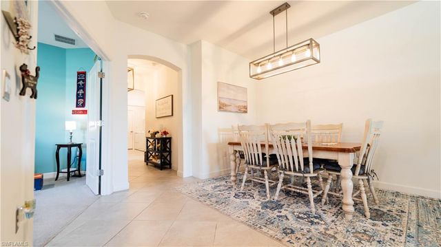 9092 Leatherwood LOOP, Lehigh Acres, FL 33936