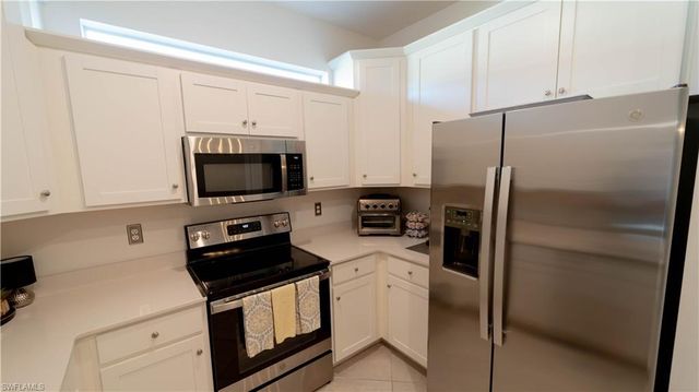 9092 Leatherwood LOOP, Lehigh Acres, FL 33936