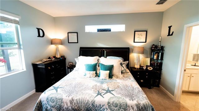 9092 Leatherwood LOOP, Lehigh Acres, FL 33936