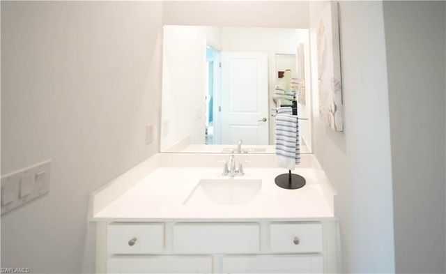 9092 Leatherwood LOOP, Lehigh Acres, FL 33936