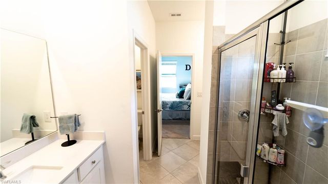 9092 Leatherwood LOOP, Lehigh Acres, FL 33936