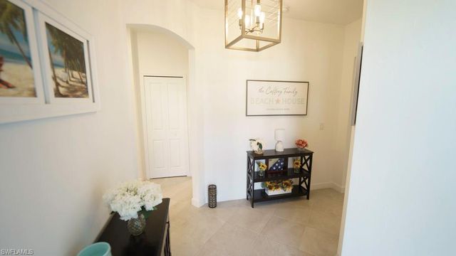 9092 Leatherwood LOOP, Lehigh Acres, FL 33936