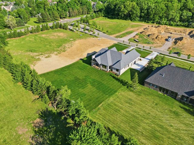 5803 Cotswold Drive 17, Washington Twp, MI 48094
