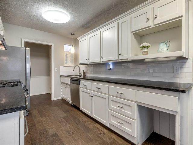 637 E 27th Street, Edmond, OK 73013