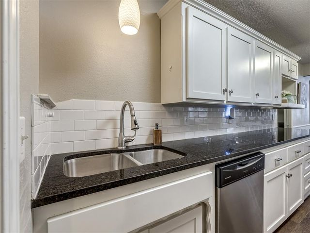 637 E 27th Street, Edmond, OK 73013