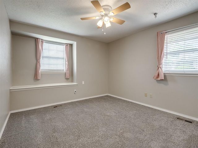 637 E 27th Street, Edmond, OK 73013