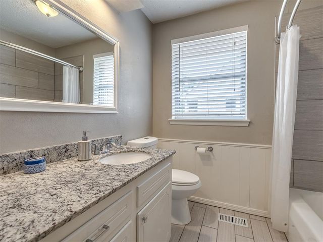 637 E 27th Street, Edmond, OK 73013