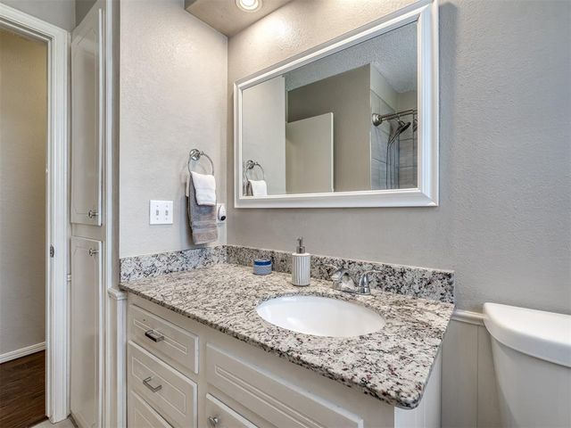 637 E 27th Street, Edmond, OK 73013