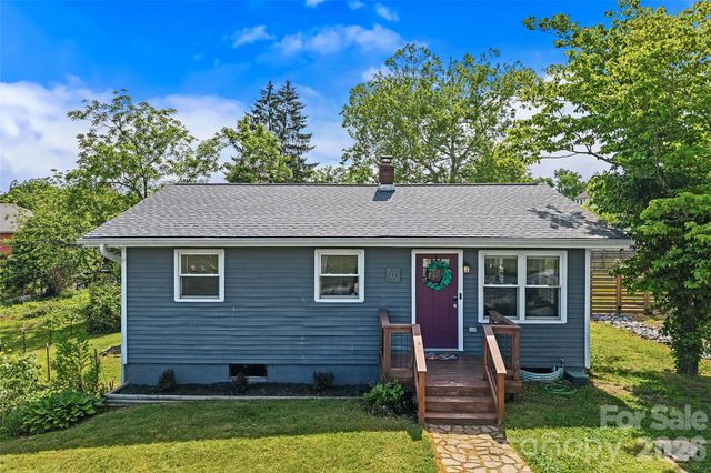 708 Prince Drive, Hendersonville, NC 28791