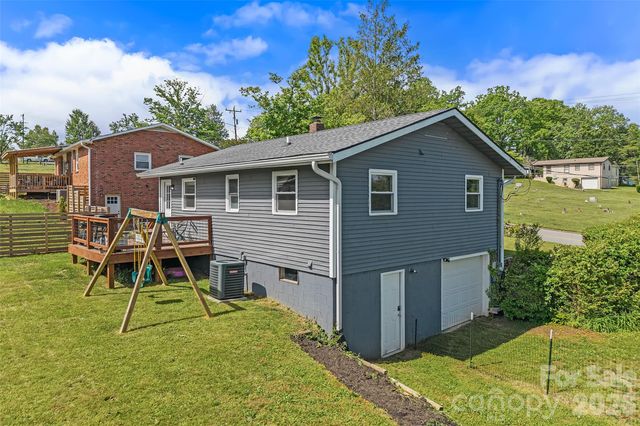 708 Prince Drive, Hendersonville, NC 28791