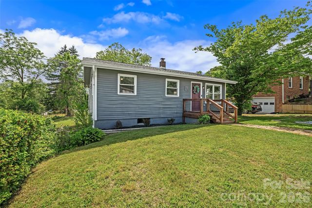 708 Prince Drive, Hendersonville, NC 28791