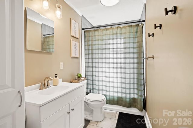 708 Prince Drive, Hendersonville, NC 28791