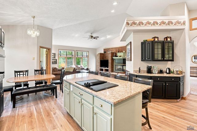 1901 HARMONY HEIGHTS LN, Rapid City, SD 57701