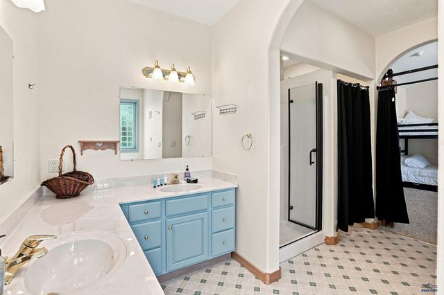 1901 HARMONY HEIGHTS LN, Rapid City, SD 57701