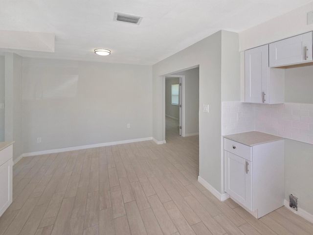 1405 Citrus Avenue, Fort Pierce, FL 34950