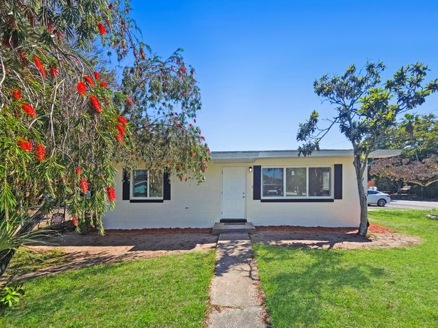 1405 Citrus Avenue, Fort Pierce, FL 34950