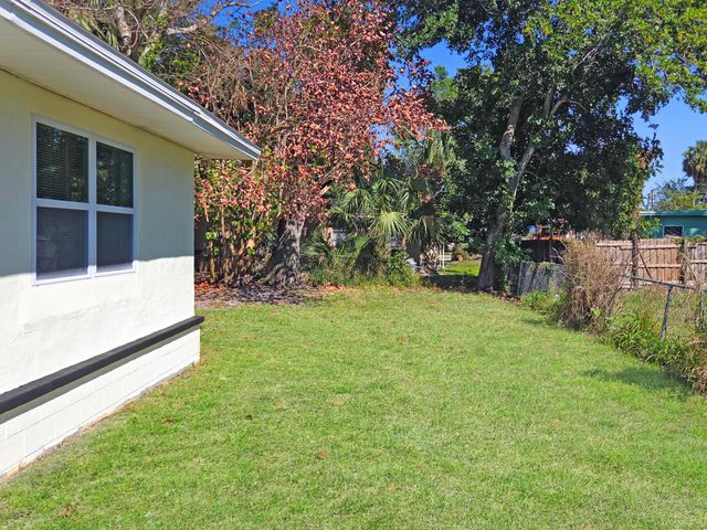 1405 Citrus Avenue, Fort Pierce, FL 34950