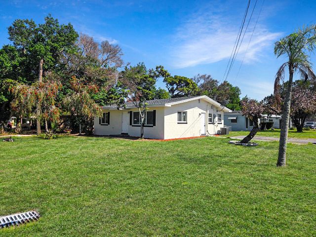 1405 Citrus Avenue, Fort Pierce, FL 34950