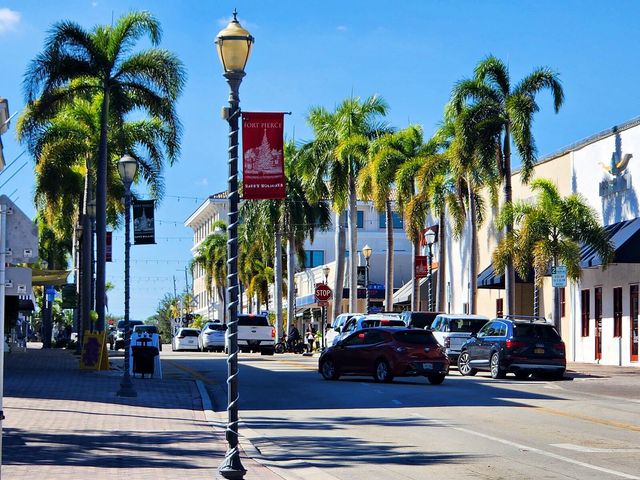 1405 Citrus Avenue, Fort Pierce, FL 34950