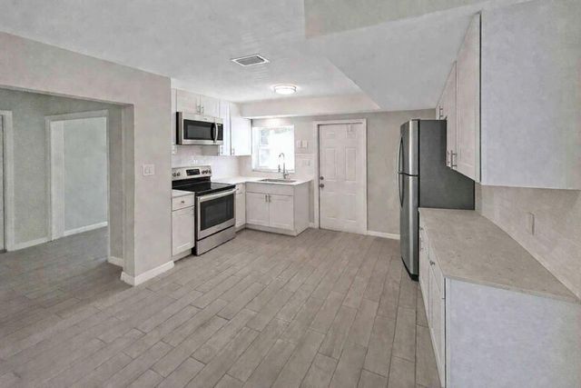 1405 Citrus Avenue, Fort Pierce, FL 34950