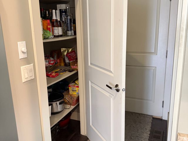 51 W STAUFFER LN, Murray, UT 84107