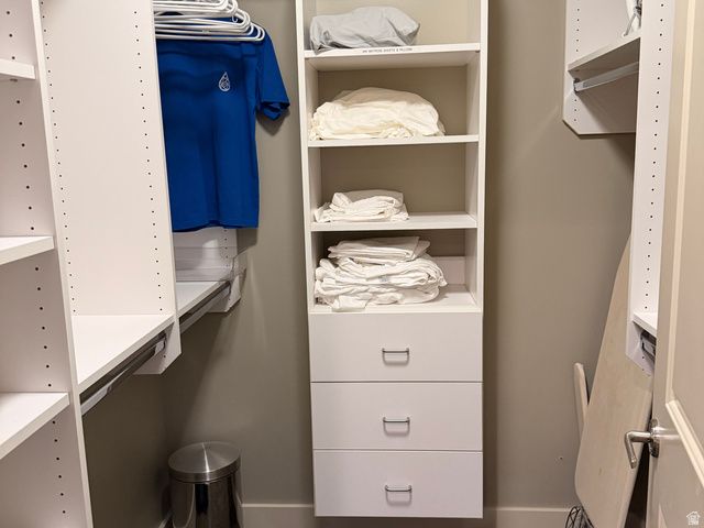 51 W STAUFFER LN, Murray, UT 84107