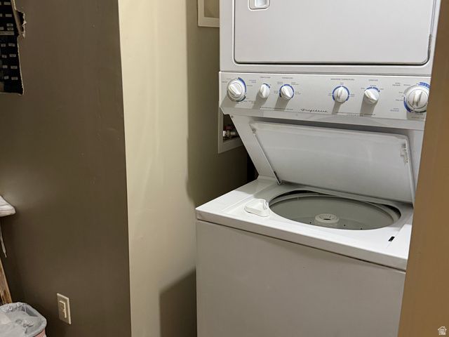 51 W STAUFFER LN, Murray, UT 84107