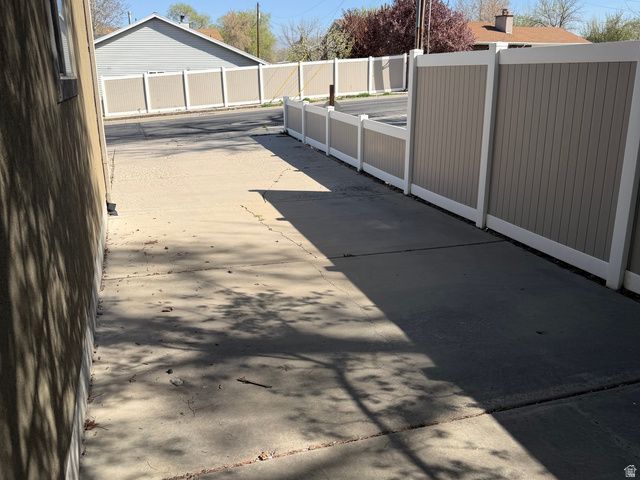 51 W STAUFFER LN, Murray, UT 84107