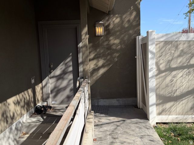 51 W STAUFFER LN, Murray, UT 84107