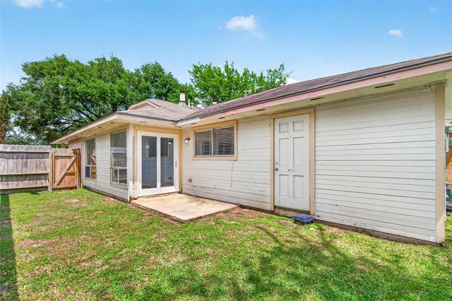 15911 Regina Drive, Houston, TX 77084