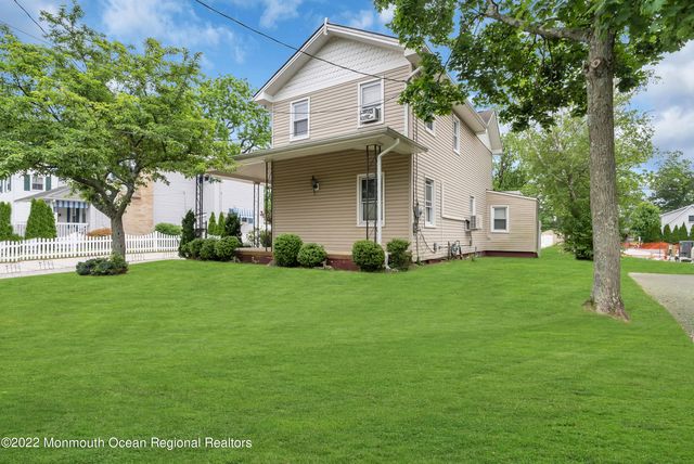 370 W Park Avenue, Oakhurst, NJ 07755