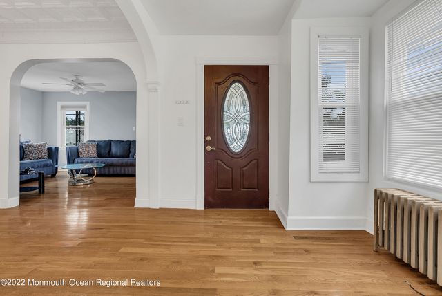 370 W Park Avenue, Oakhurst, NJ 07755