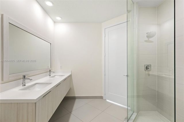 6416 NW 102nd Court 115, Doral, FL 33178