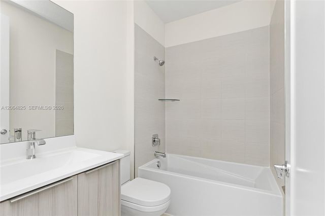 6416 NW 102nd Court 115, Doral, FL 33178
