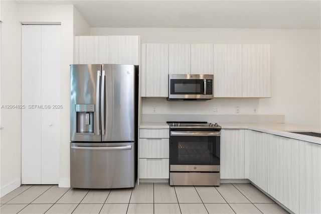 6416 NW 102nd Court 115, Doral, FL 33178