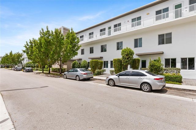6416 NW 102nd Court 115, Doral, FL 33178
