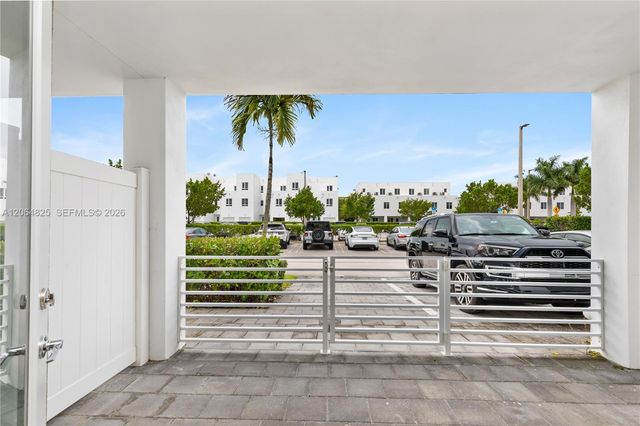 6416 NW 102nd Court 115, Doral, FL 33178