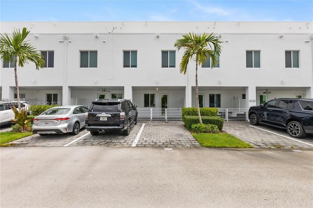 6416 NW 102nd Court 115, Doral, FL 33178