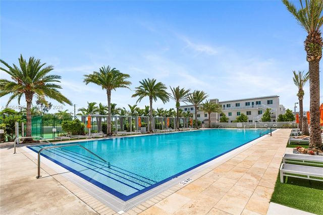 6416 NW 102nd Court 115, Doral, FL 33178