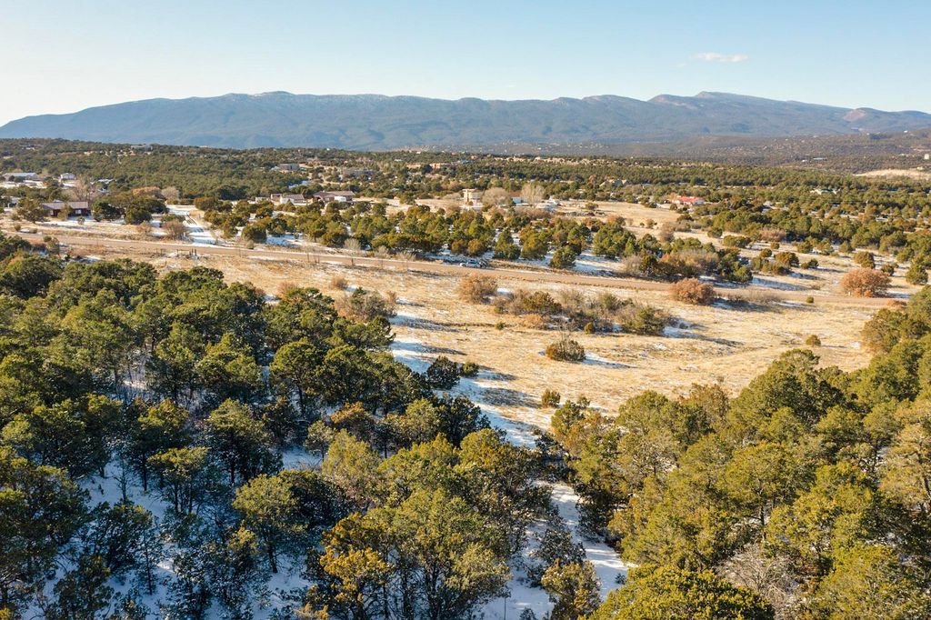 69 Five Hills Drive, Tijeras, NM 87059